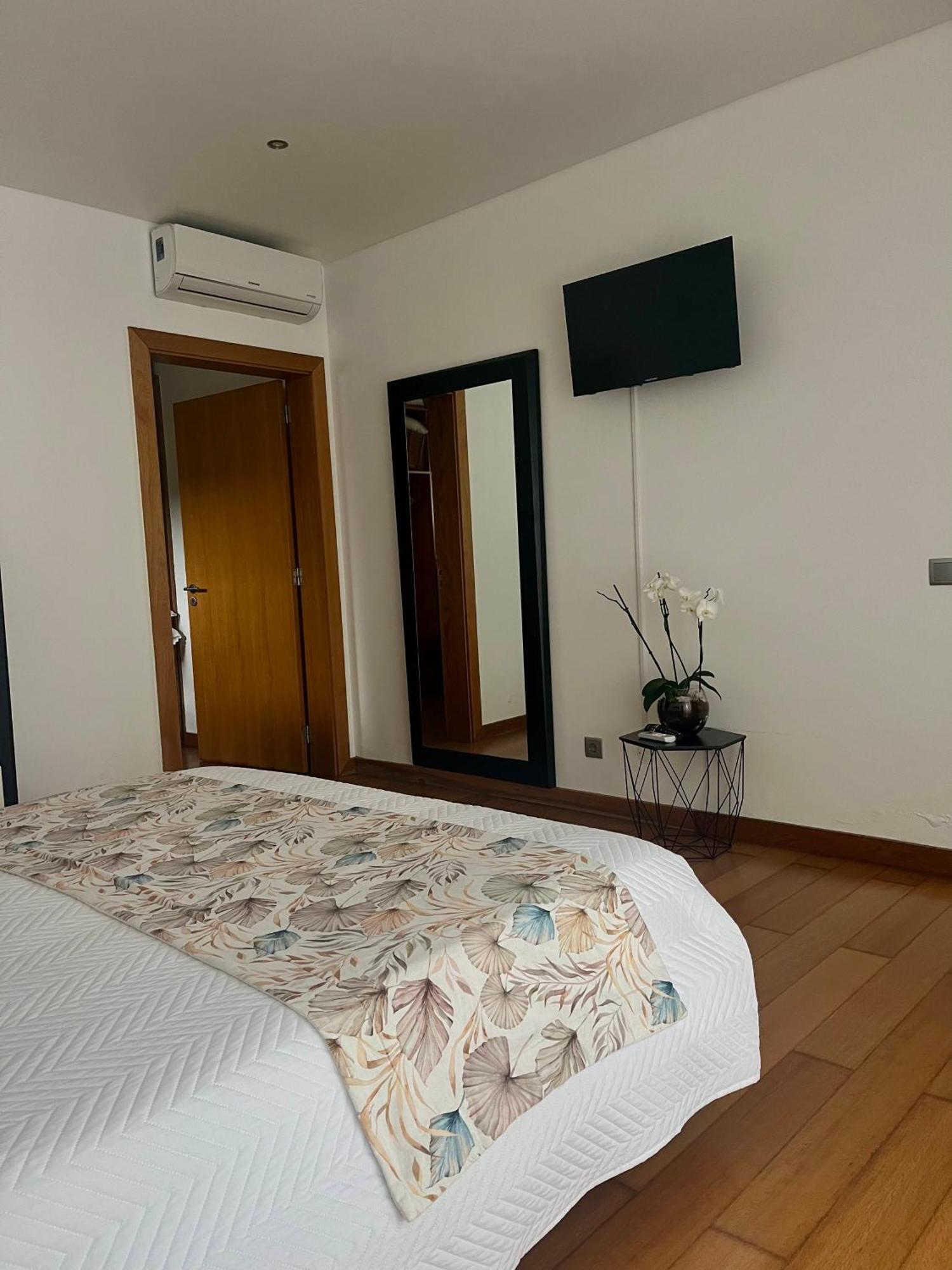Crystal House Apartment Angra do Heroismo Luaran gambar