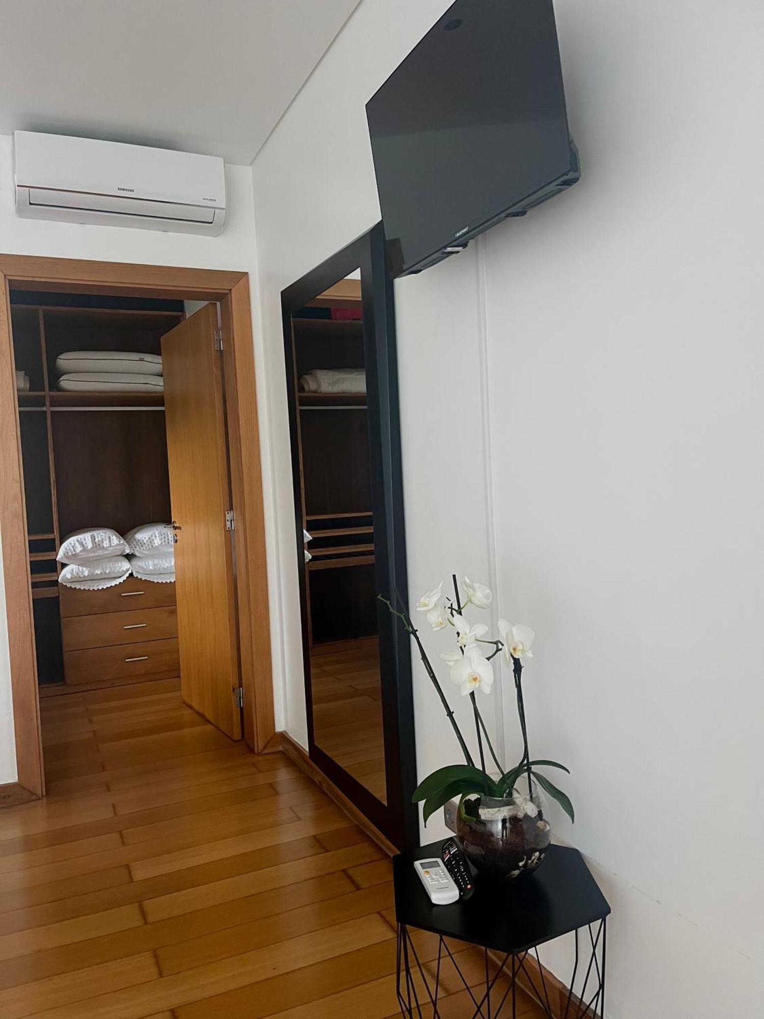 Crystal House Apartment Angra do Heroismo Luaran gambar